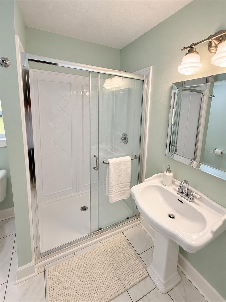 8807 Dyer Rd Property Photo 11