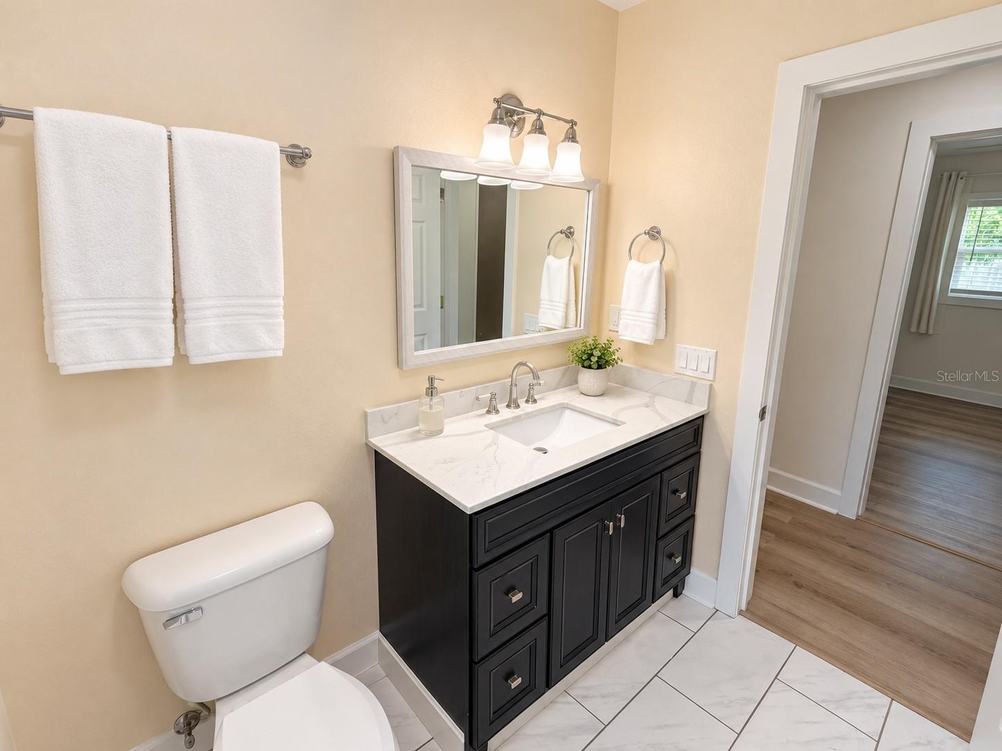 8807 Dyer Rd Property Photo 15