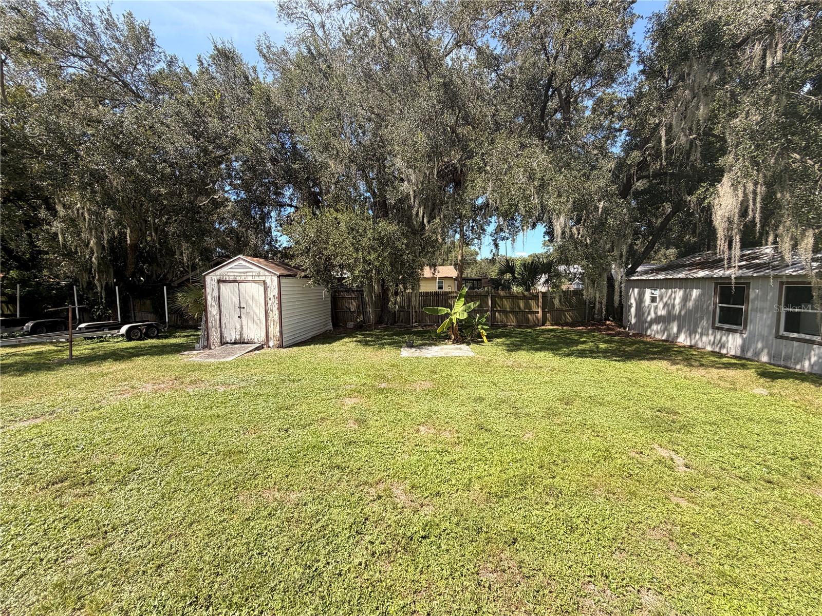 8807 Dyer Rd Property Photo 23