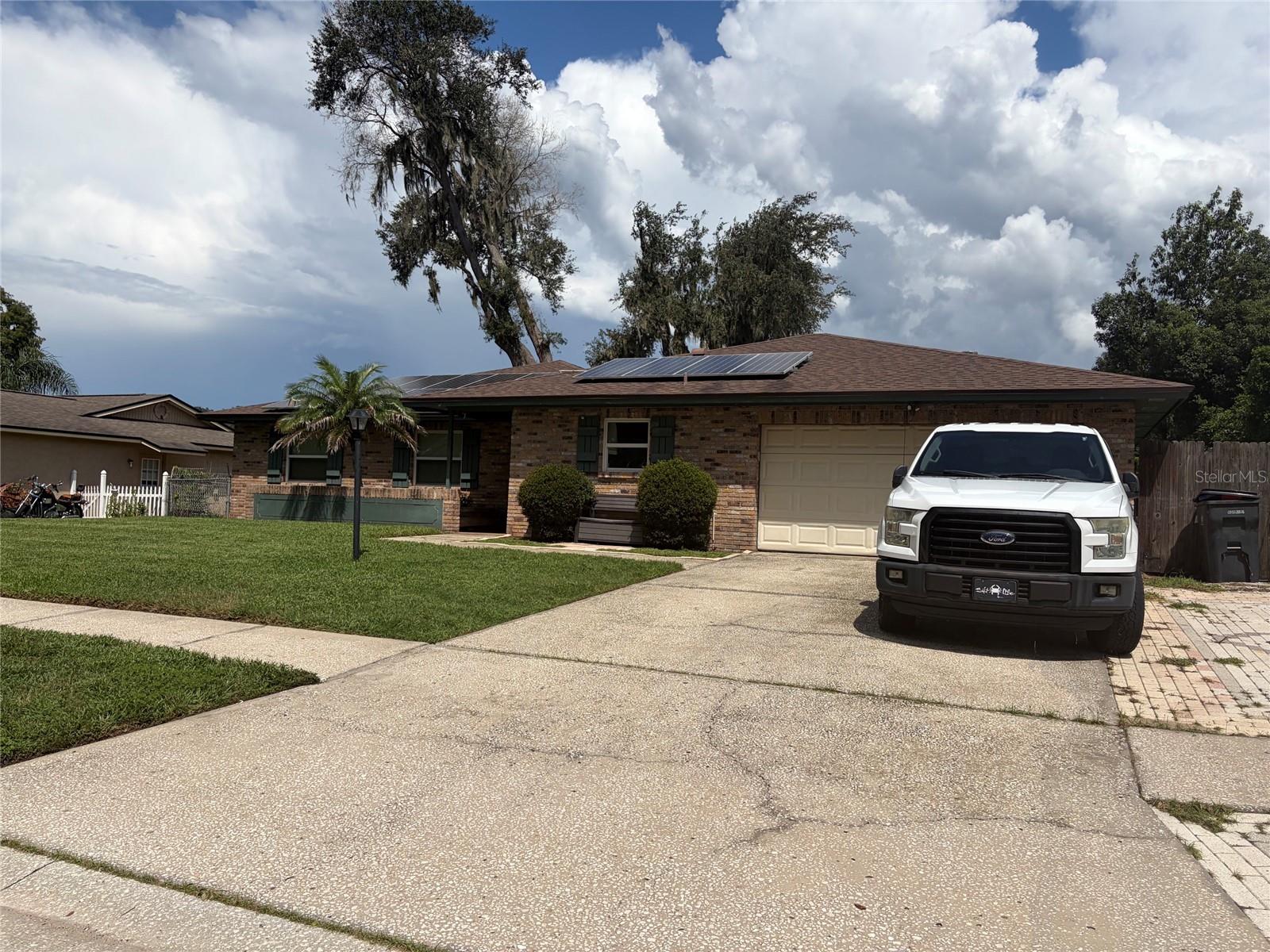 814 Shangri La Dr Property Photo 3