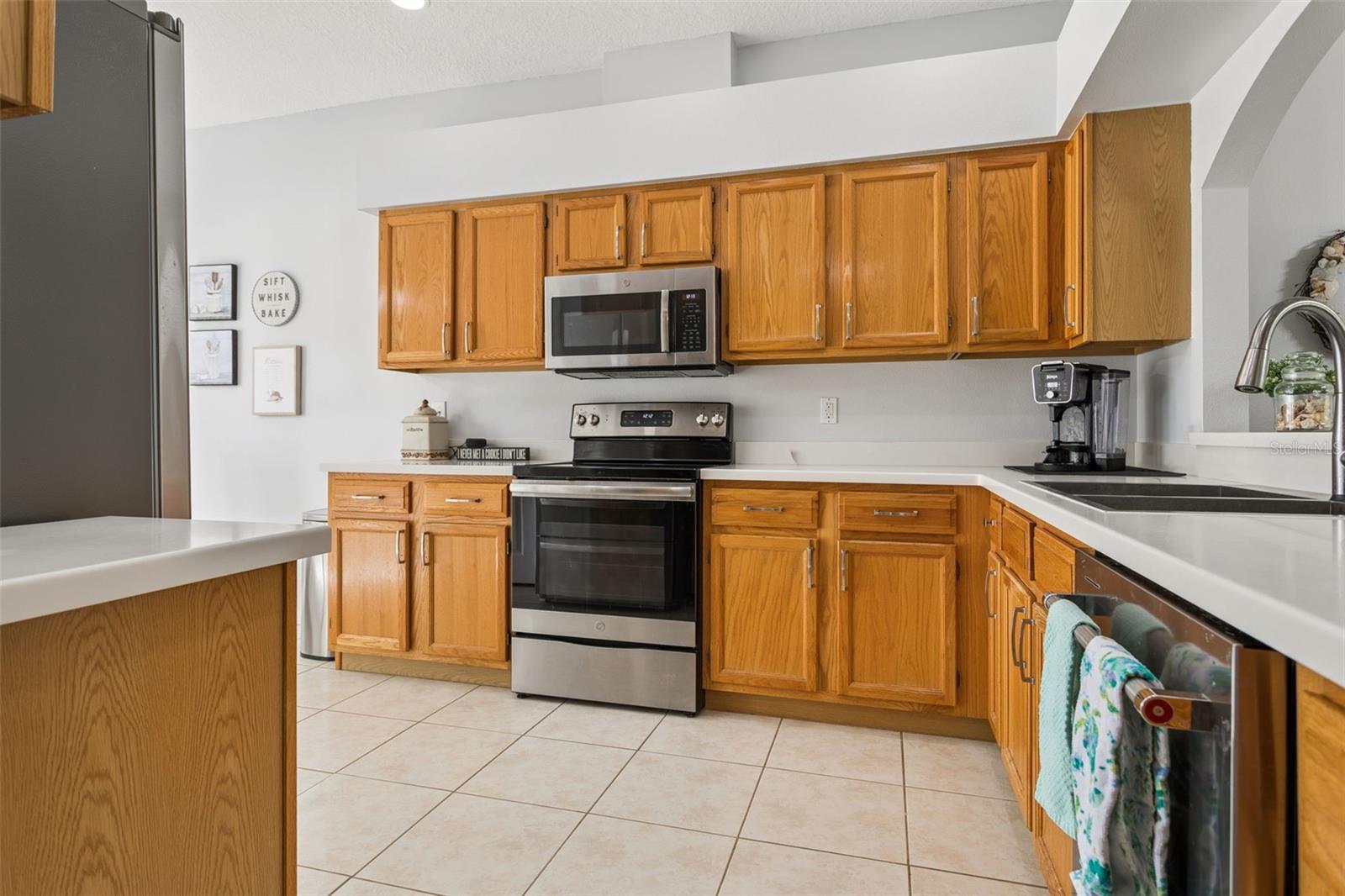 3490 Tealwood Cir Property Photo 11