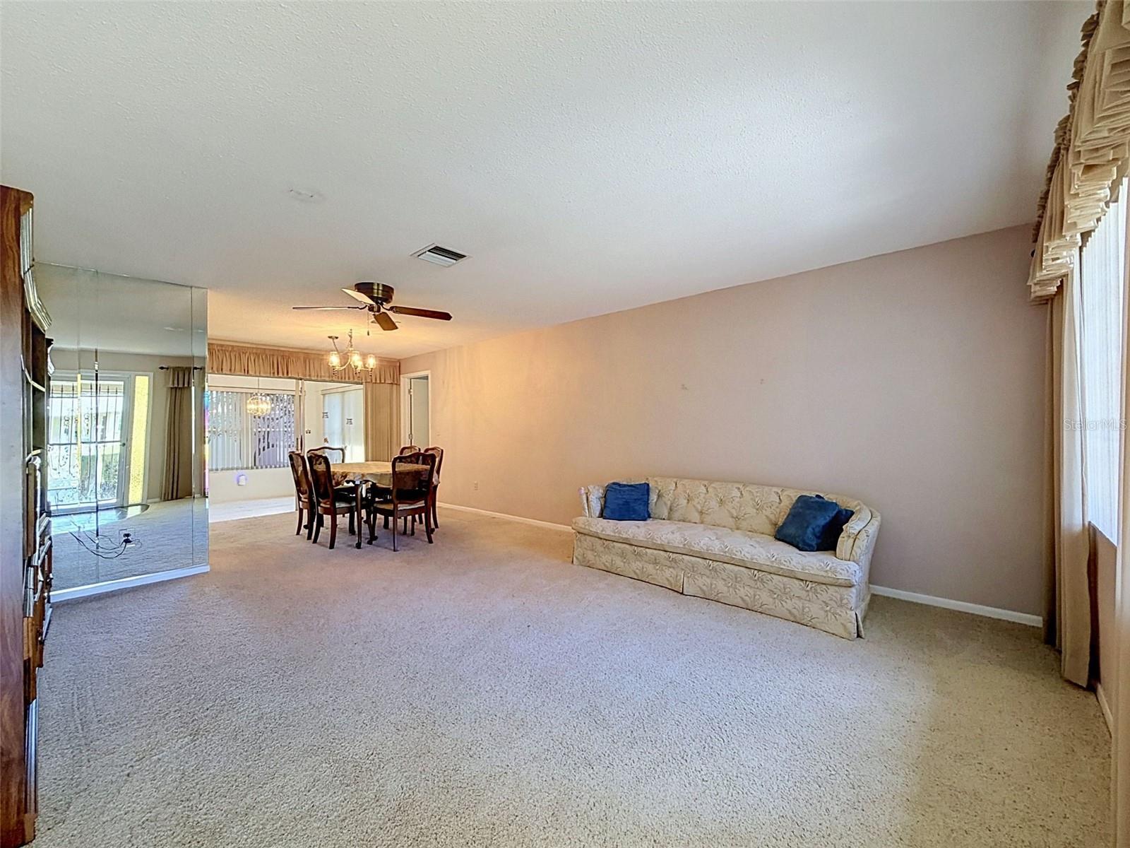 2580 Windwood Dr Property Photo 11