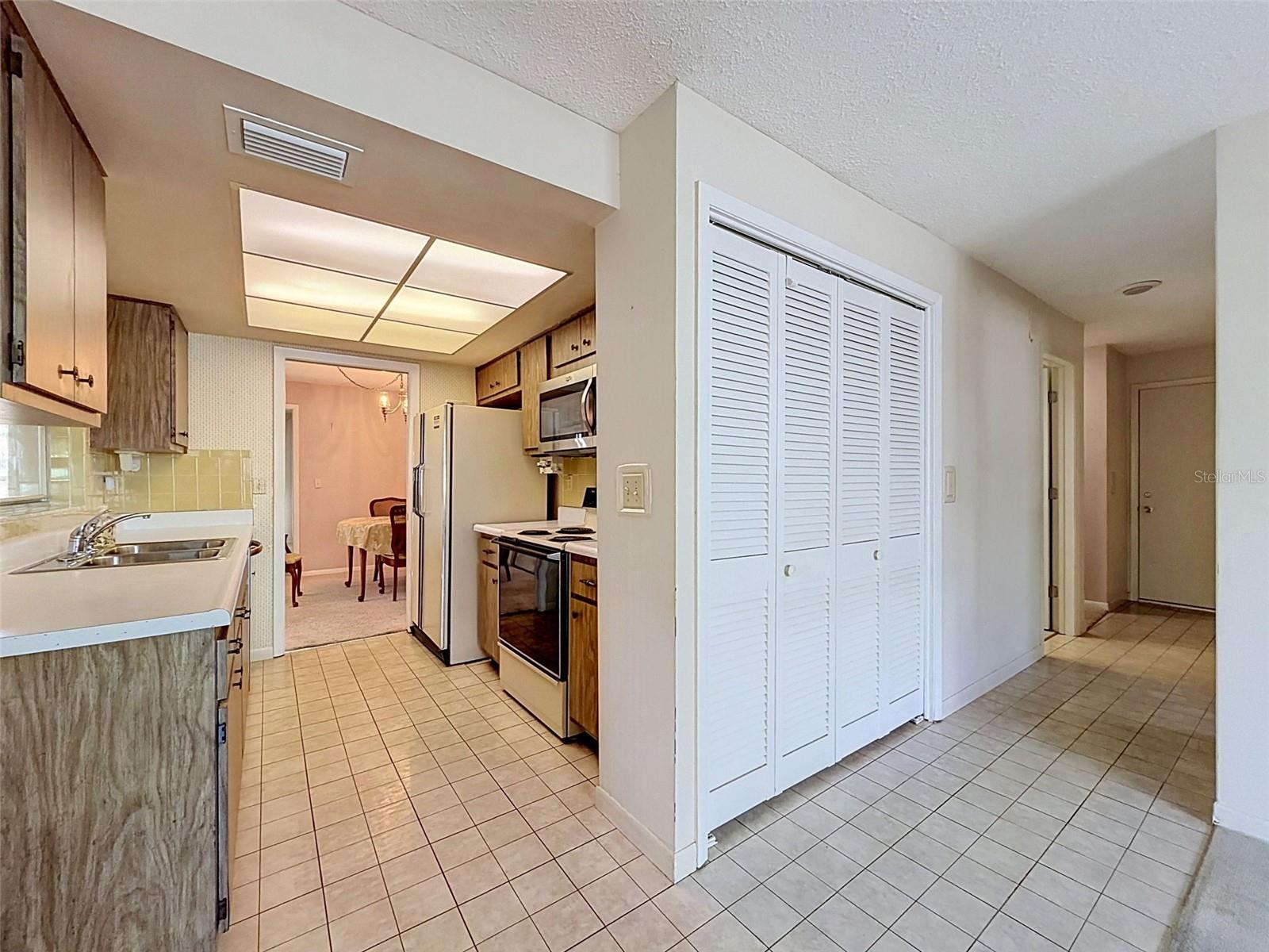 2580 Windwood Dr Property Photo 16