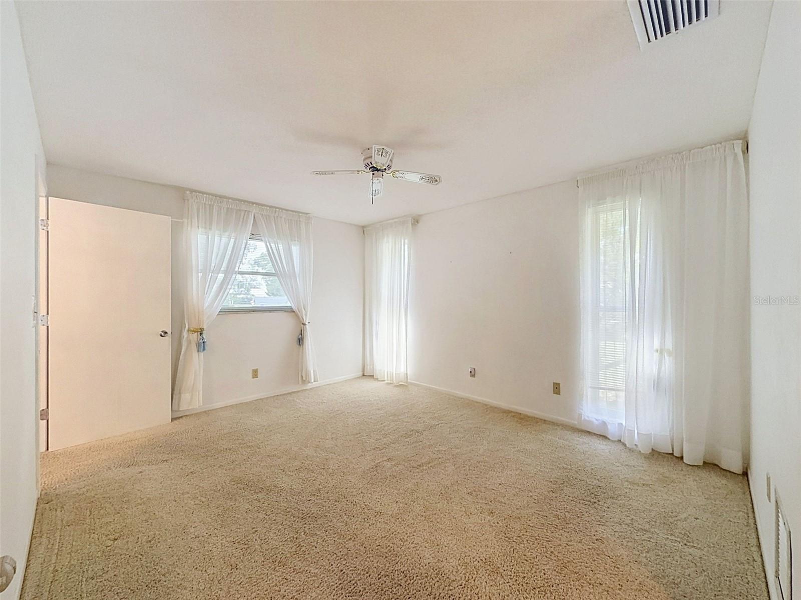 2580 Windwood Dr Property Photo 36