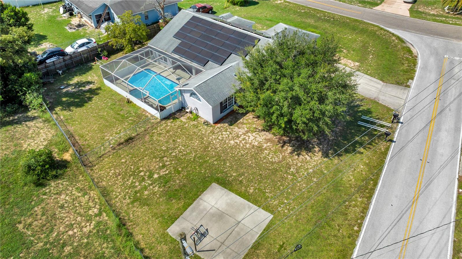 10110 Henderson St Property Photo 32