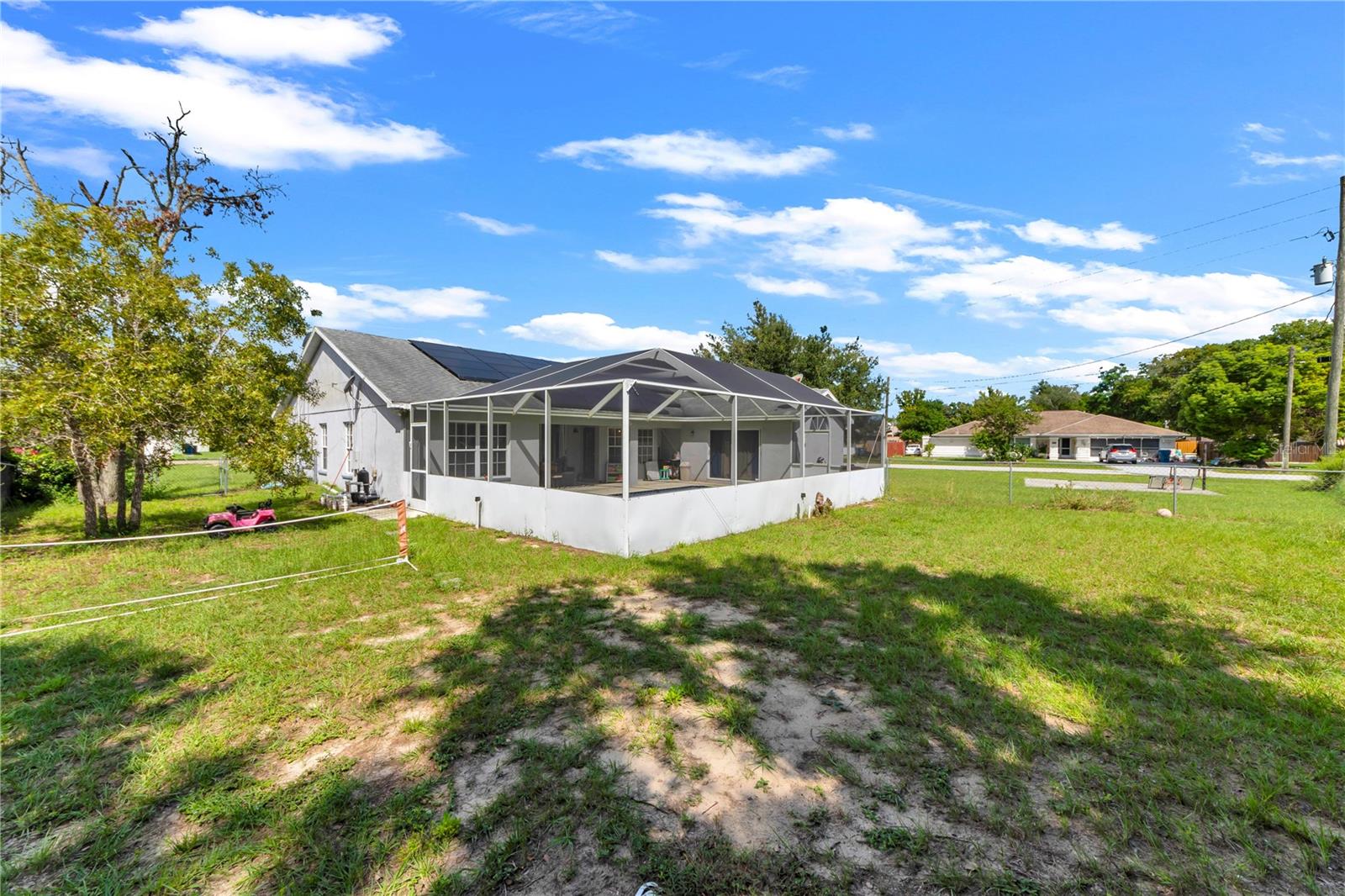 10110 Henderson St Property Photo 33