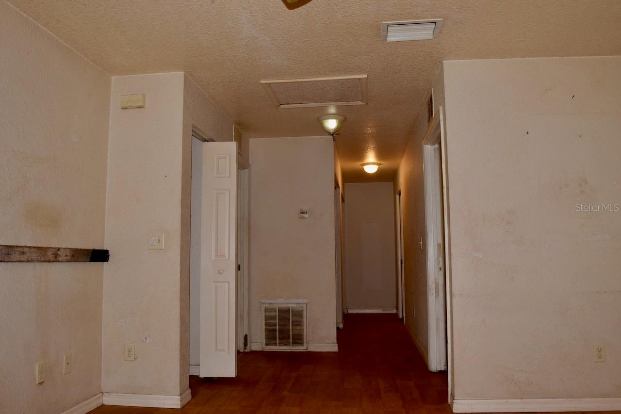1750 W High Acres St Property Photo 12