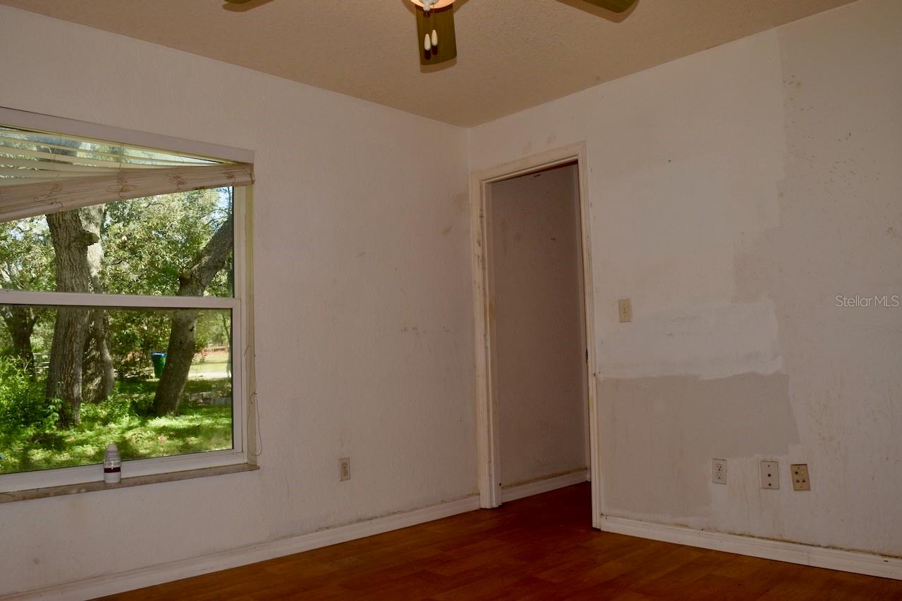1750 W High Acres St Property Photo 16