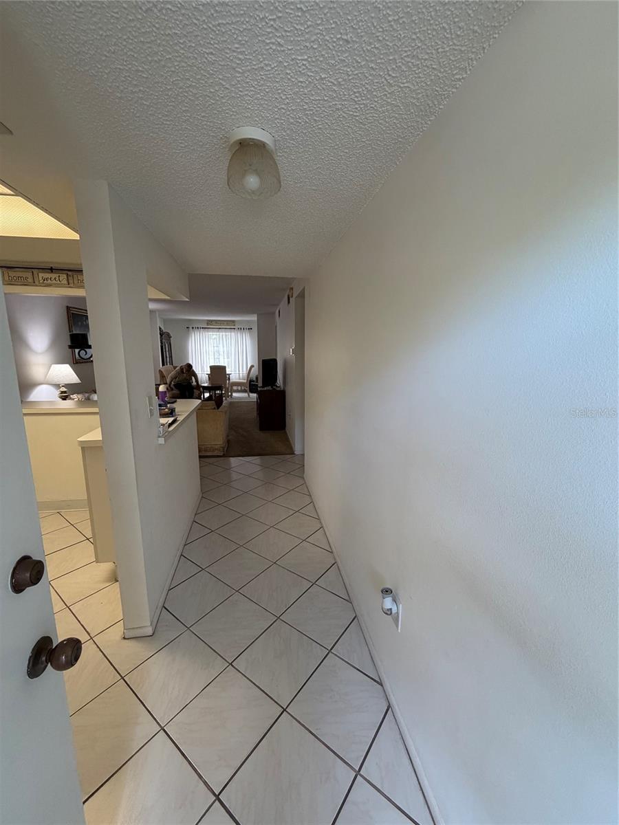 1524 Lakeview Rd #304 Property Photo 3