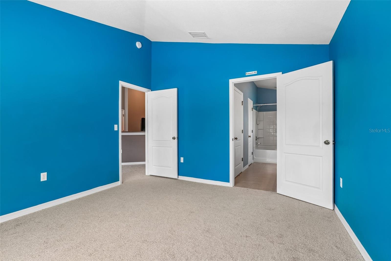 7703 Red Mill Cir Property Photo 19