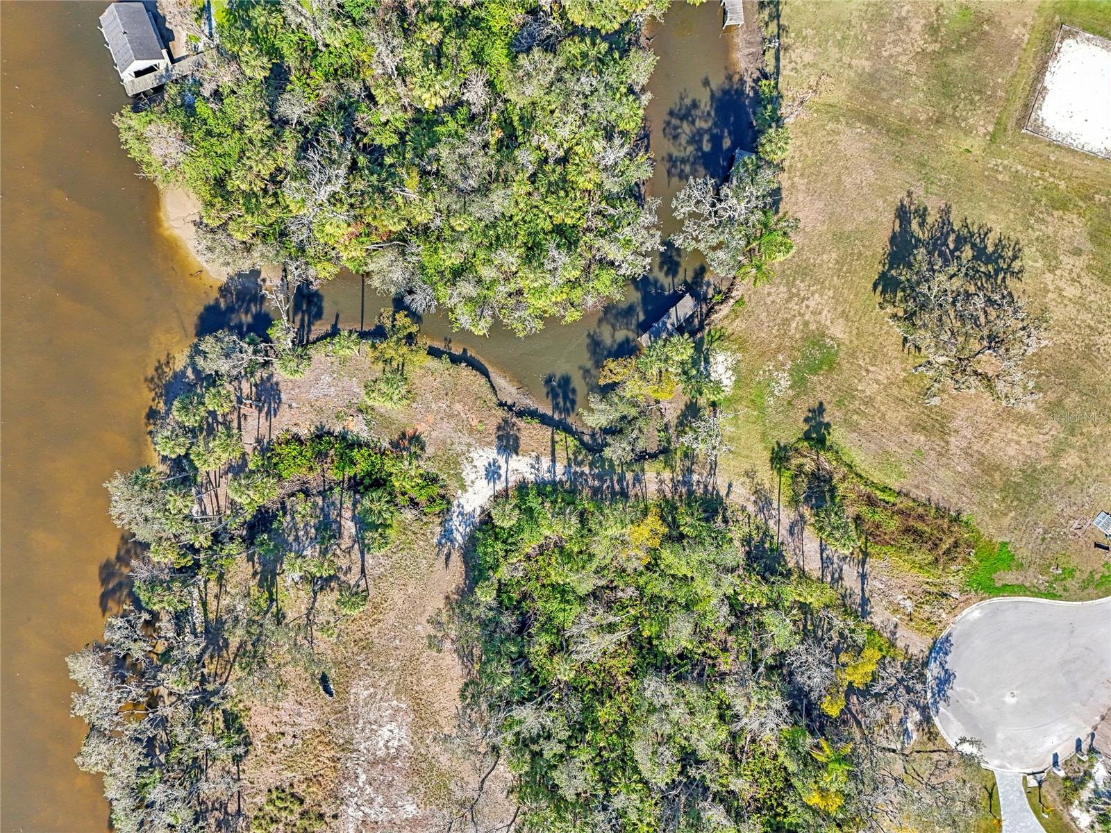 8339 Alafia Pointe Dr Property Photo 15