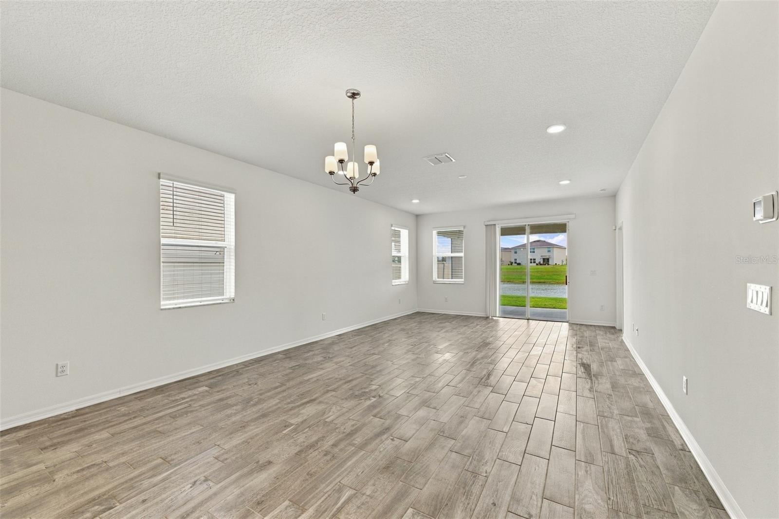 2952 Marine Grass Dr Property Photo 11