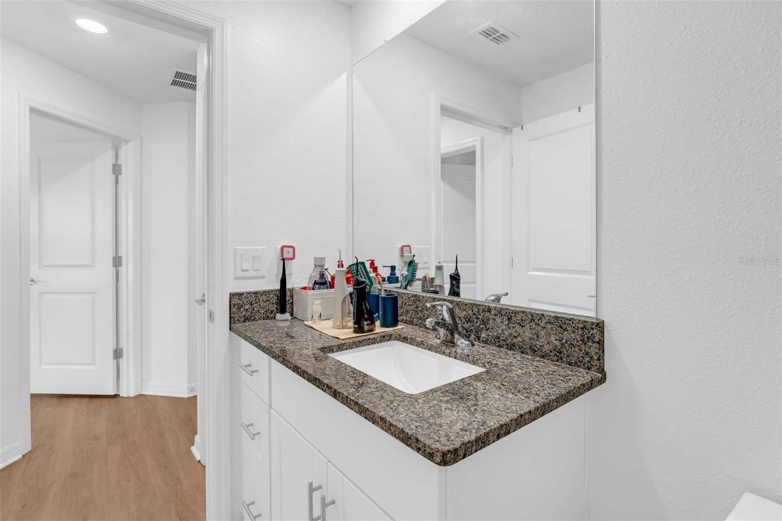 8866 Gallantree Pl Property Photo 32