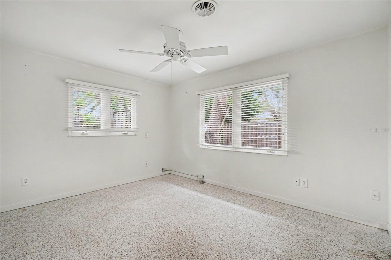 528 Ralph St Property Photo 30