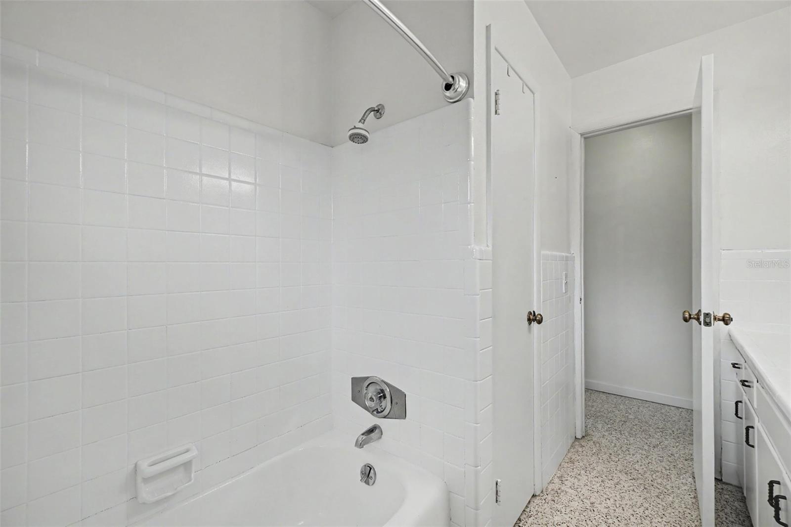 528 Ralph St Property Photo 40