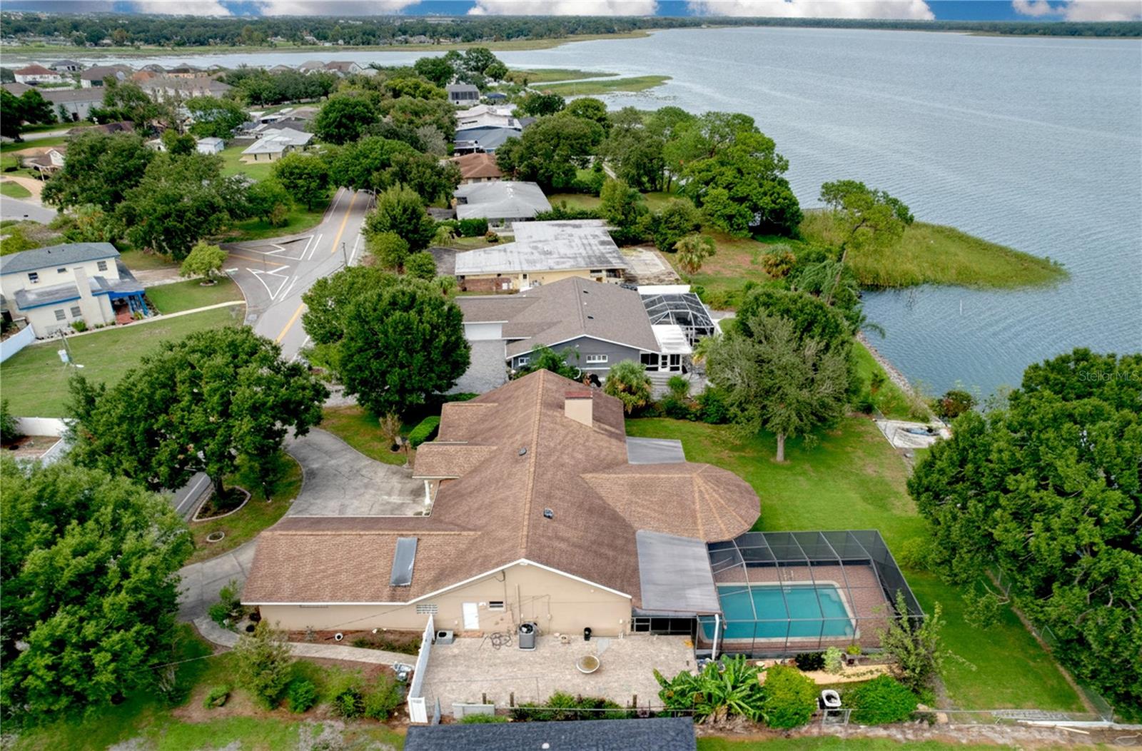 1348 Edgewater Beach Dr Property Photo