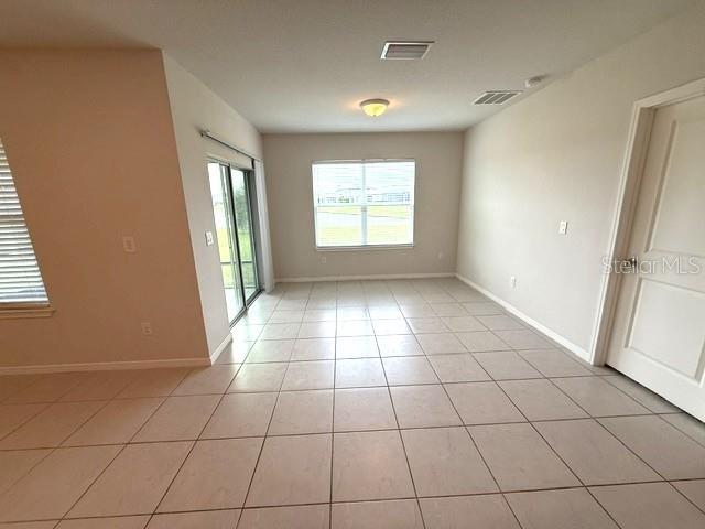 11523 Middle Fork Way Property Photo 4