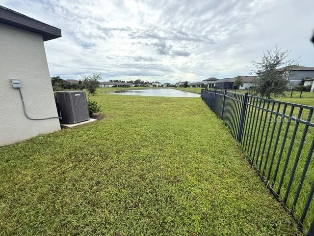 11523 Middle Fork Way Property Photo 13