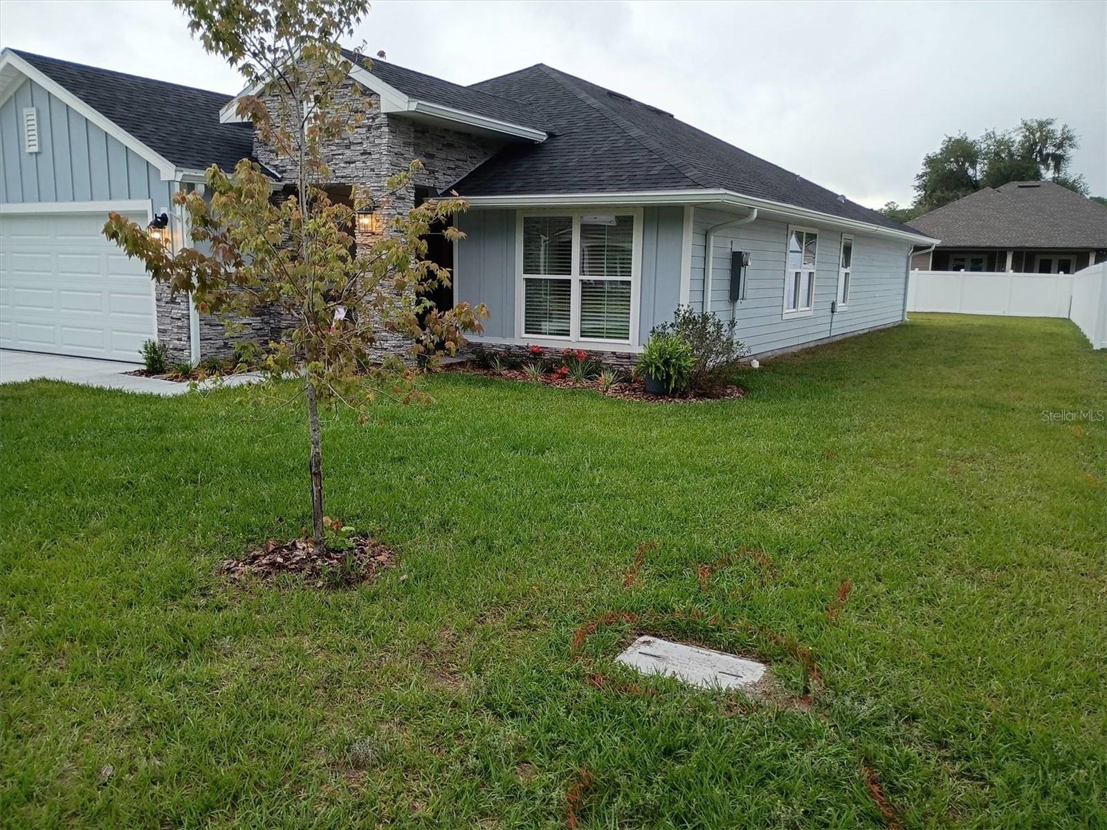 203 Sw Silver Palm Dr Property Photo 4