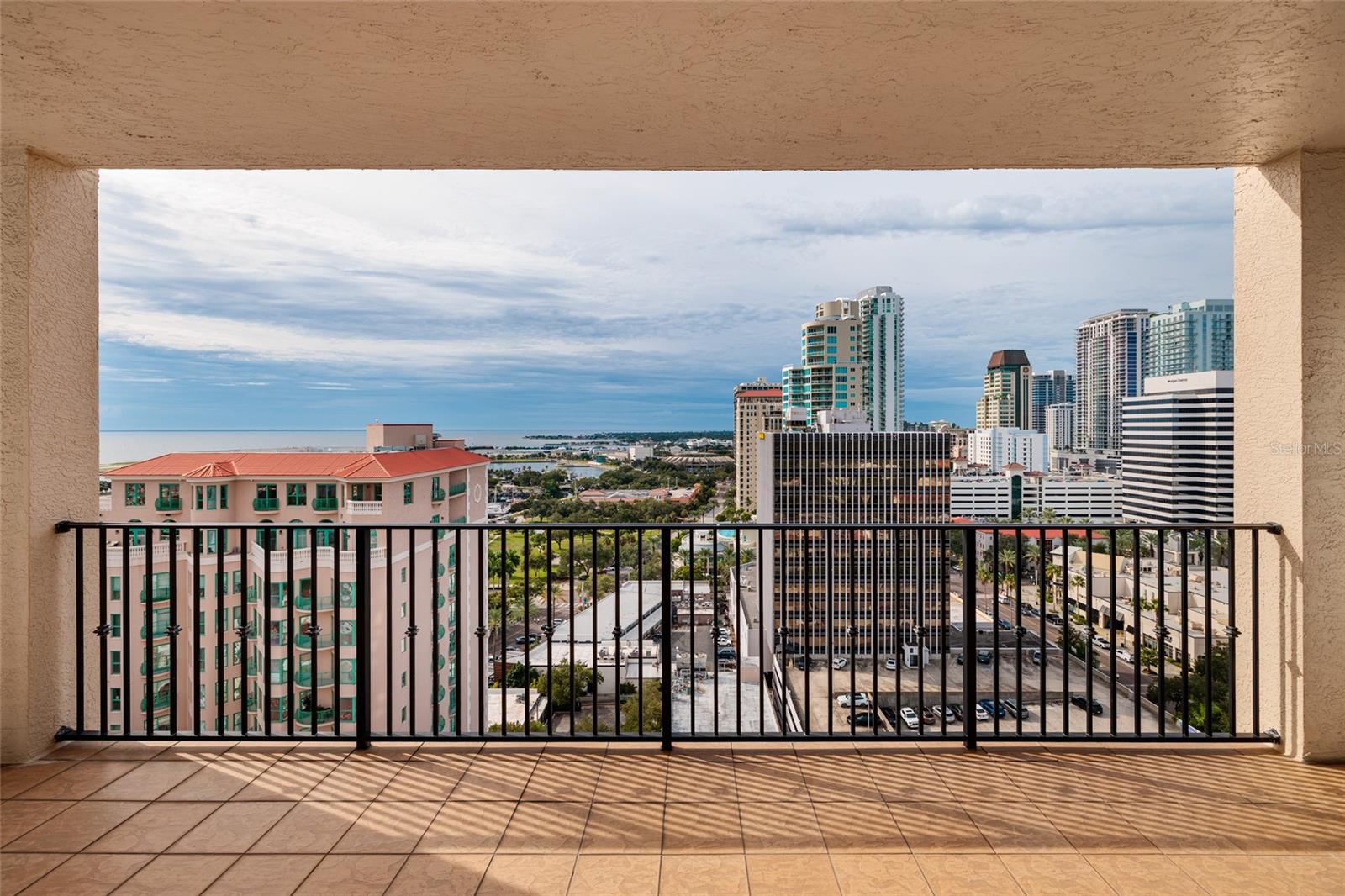 300 Beach Dr Ne #1804 Property Photo 36