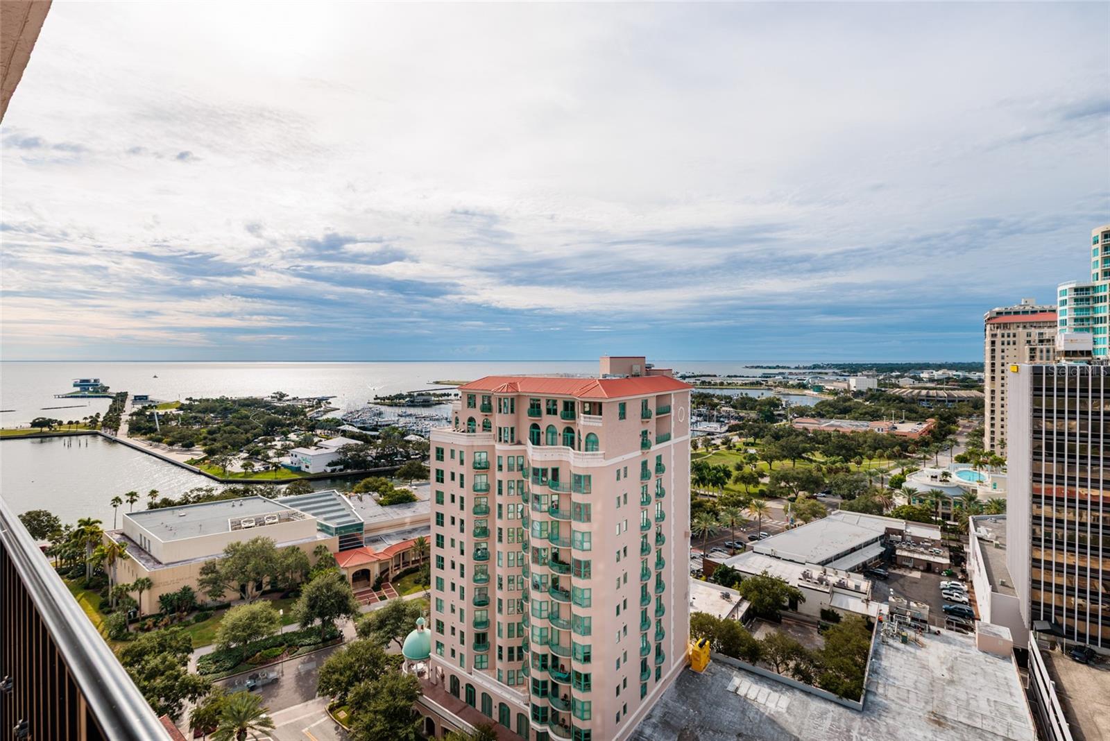 300 Beach Dr Ne #1804 Property Photo 40