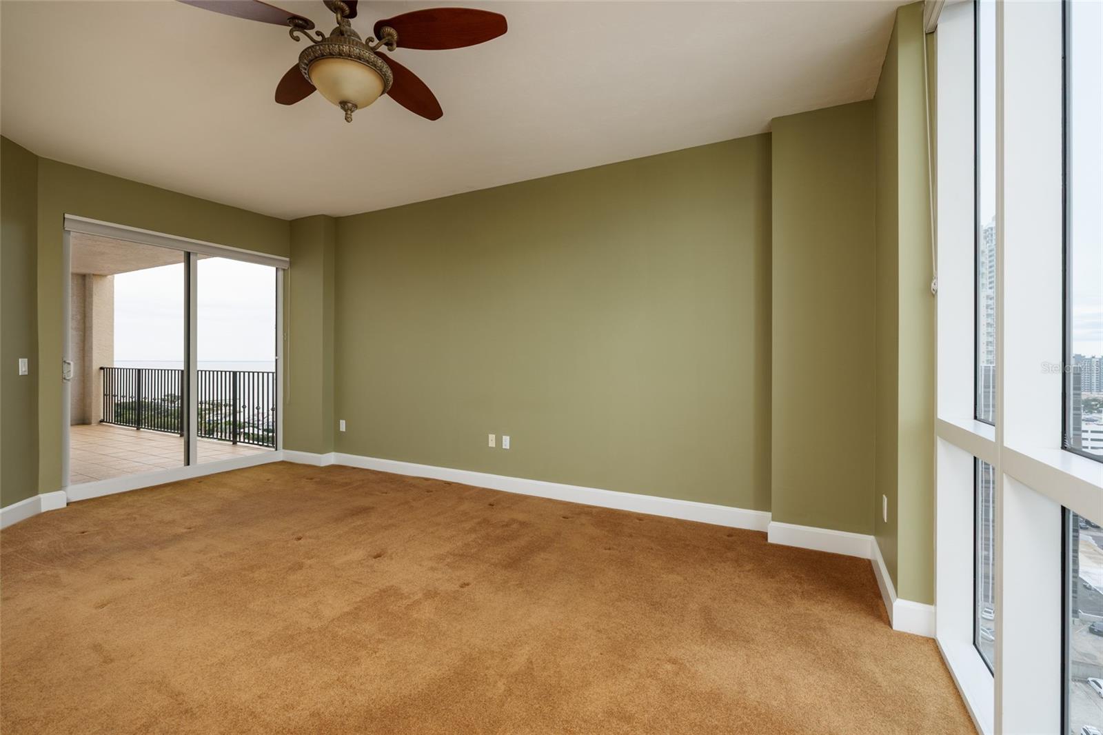 300 Beach Dr Ne #1804 Property Photo 47