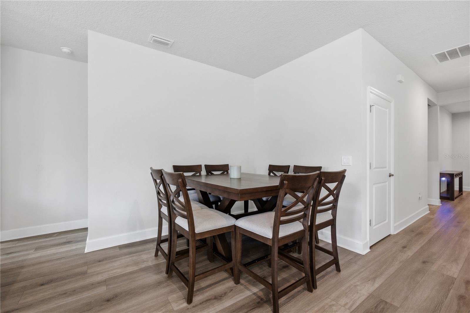 8324 Greenway Ave Property Photo 13