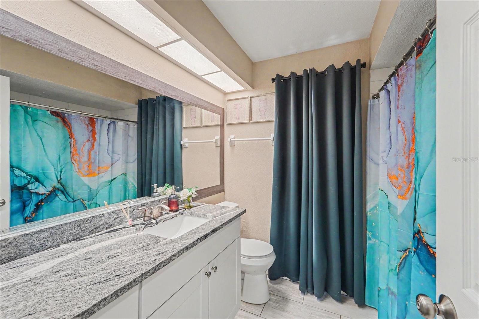 12222 Legend St Property Photo 15