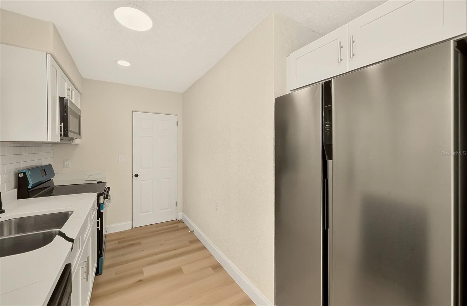 214 45th Ave Ne Property Photo 5