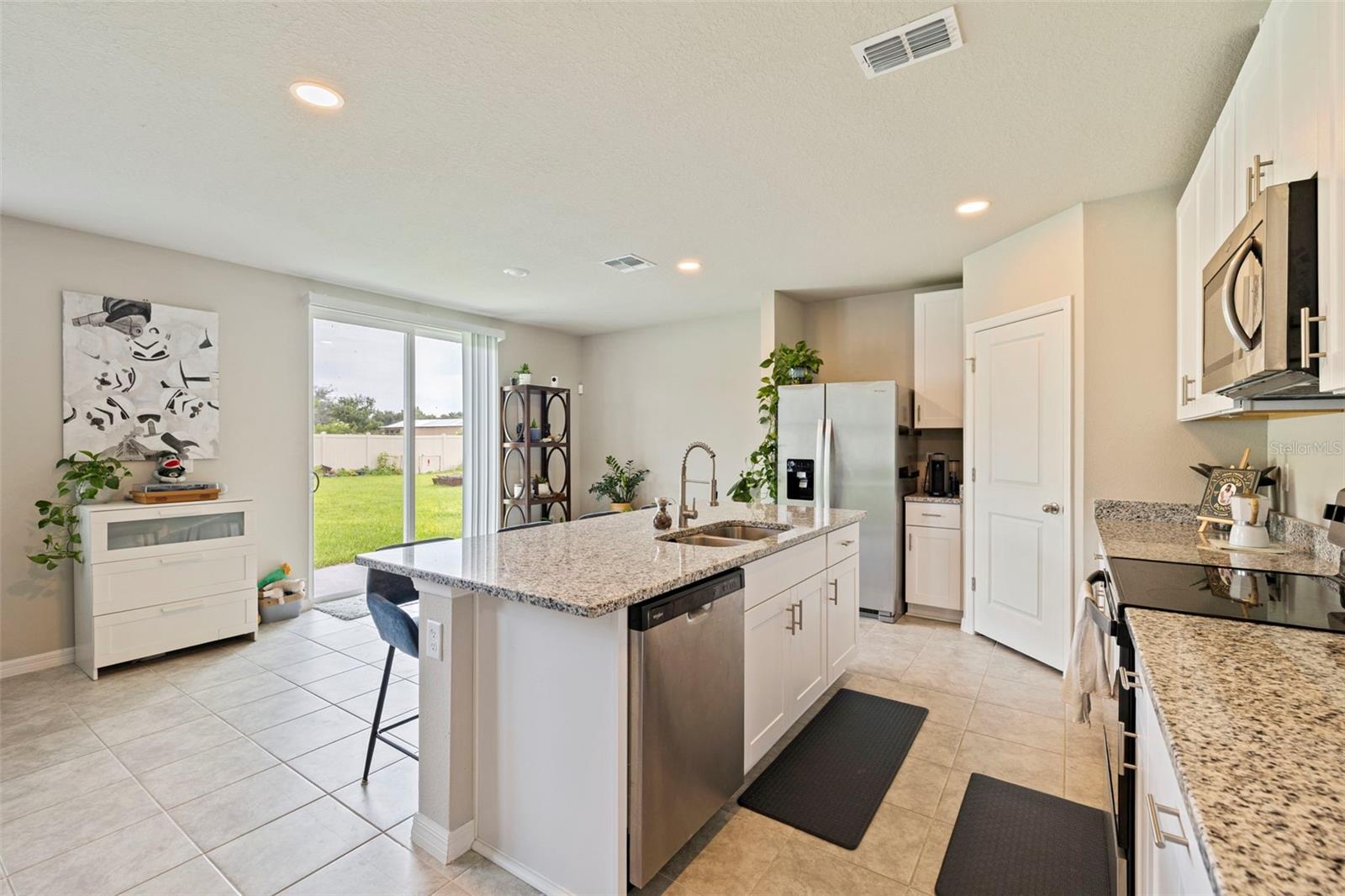 7117 Boggy Creek Pl Property Photo 3