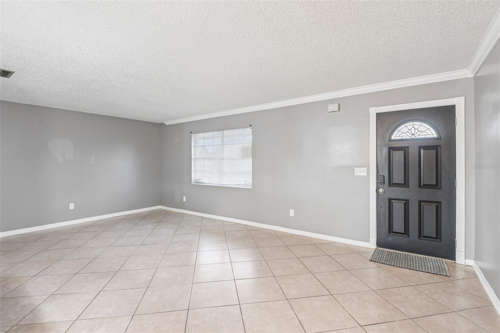 5550 Mariner Blvd Property Photo 5