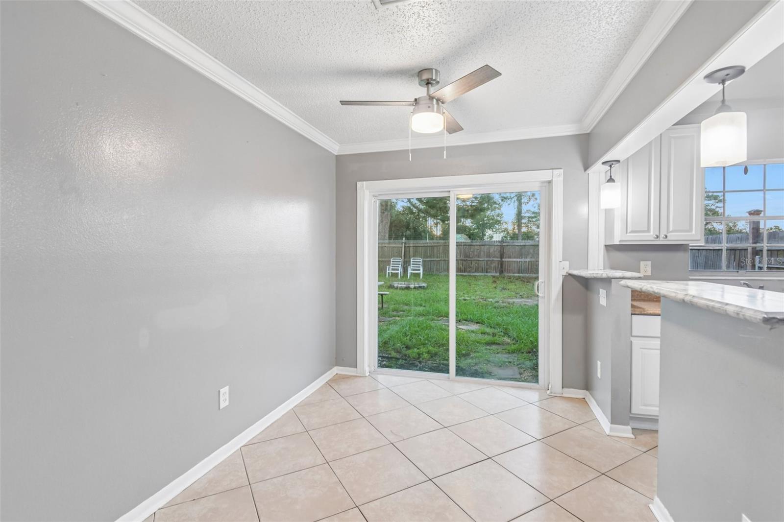 5550 Mariner Blvd Property Photo 19