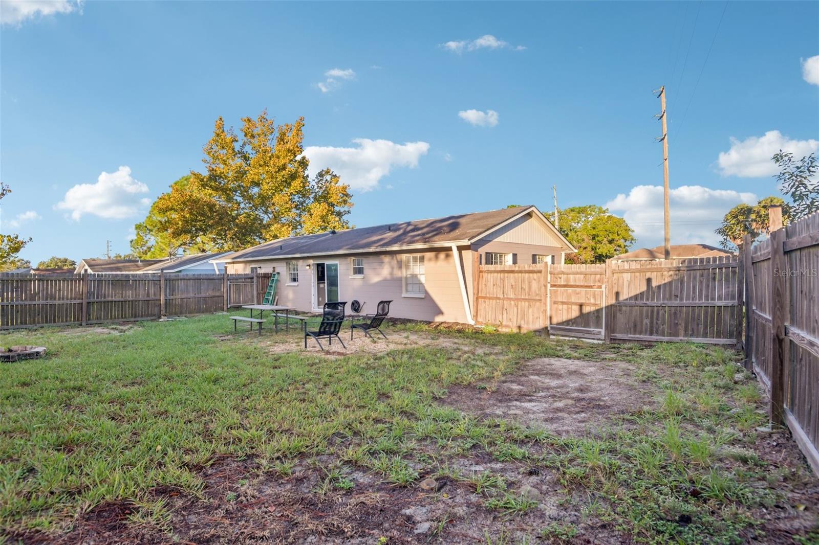 5550 Mariner Blvd Property Photo 29