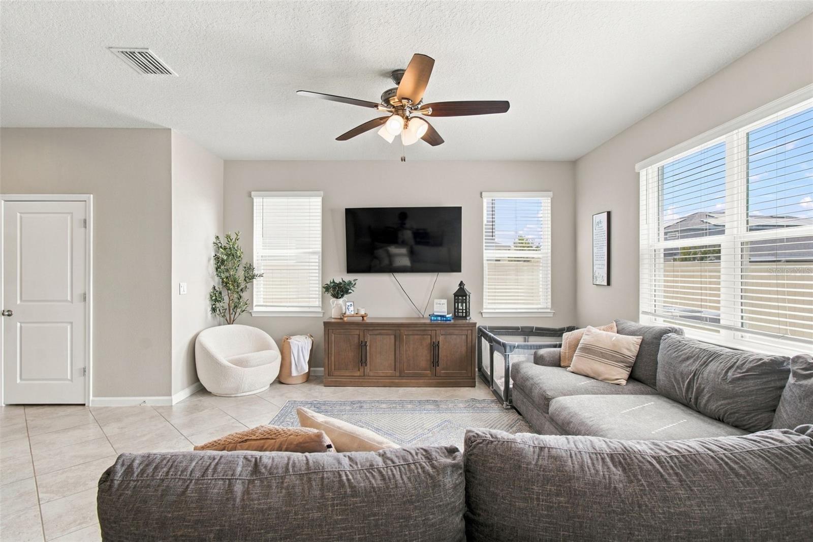 11609 Gold Dust Ct Property Photo 6