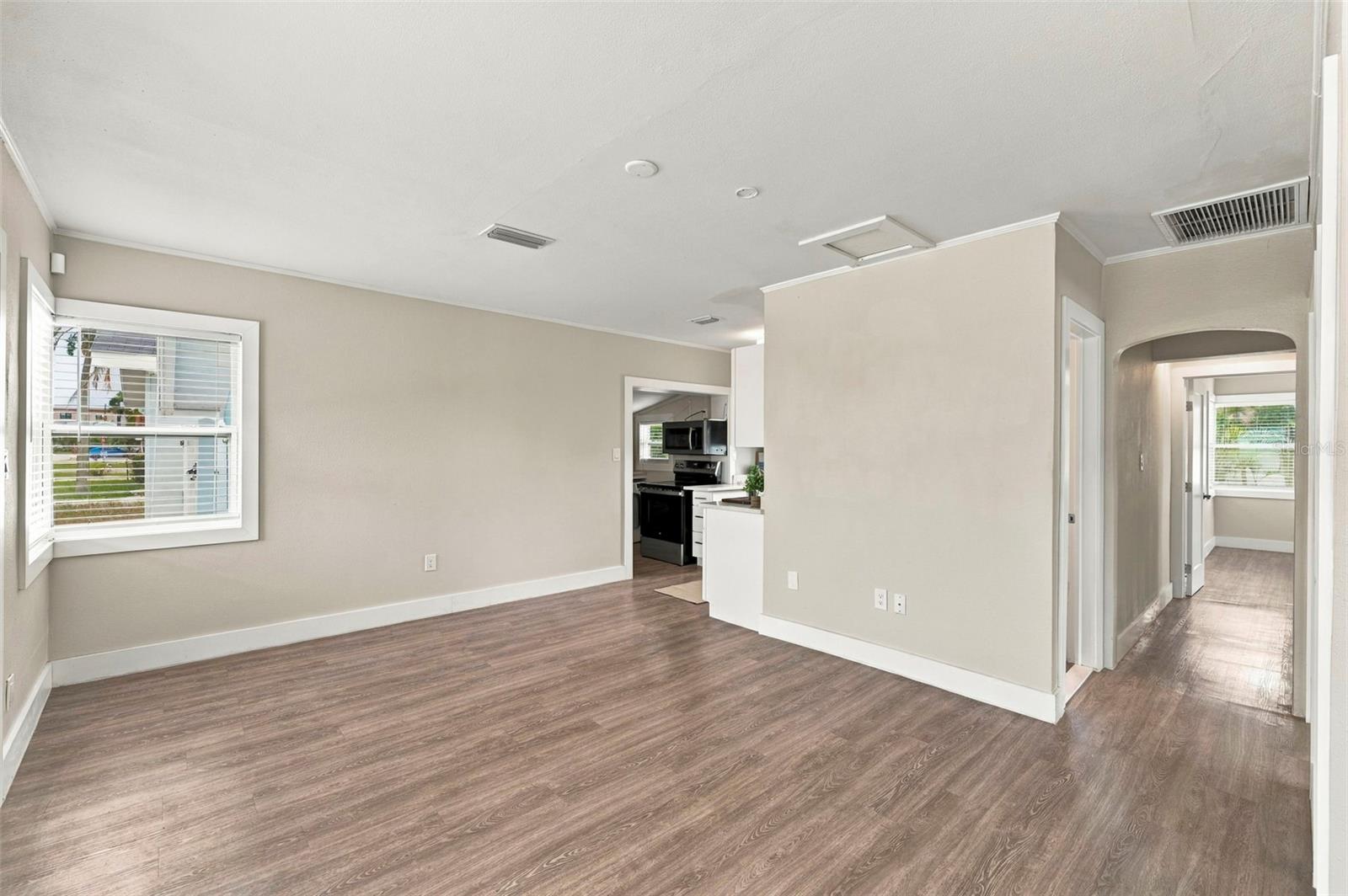 15424 2nd St E Property Photo 12