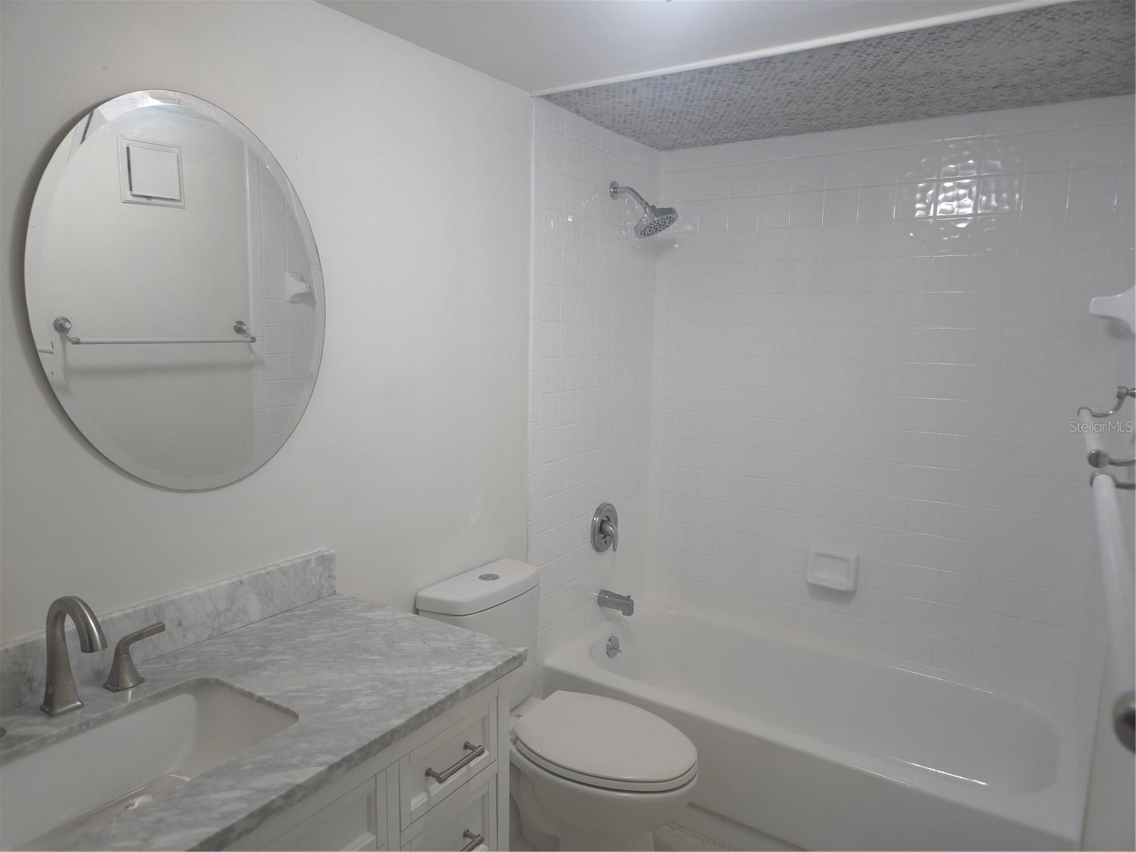 1975 W Bay Dr #403 Property Photo 13