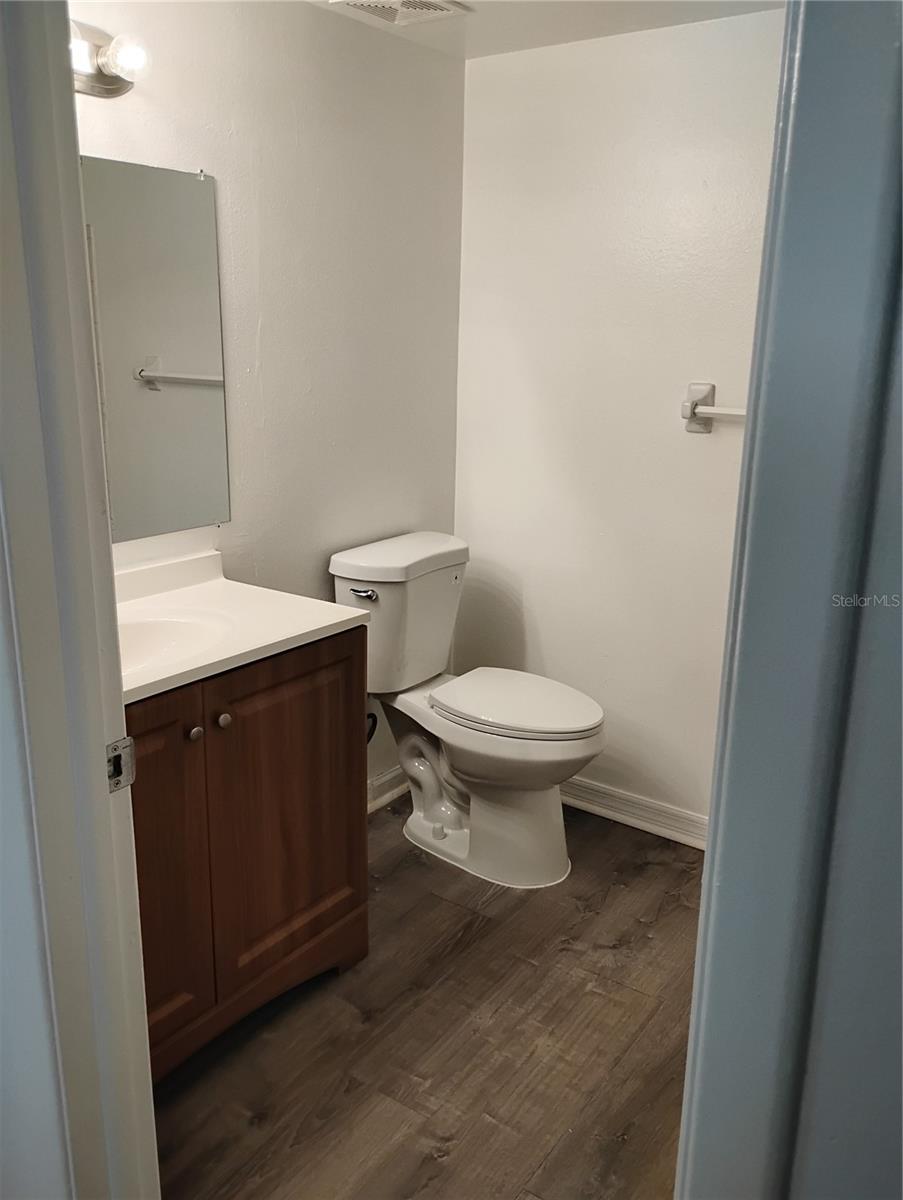116 Sw Jefferson Cir #5 Property Photo 9