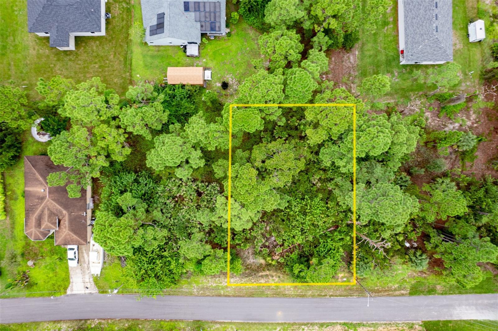 720 Bahama Ave S Property Photo 3