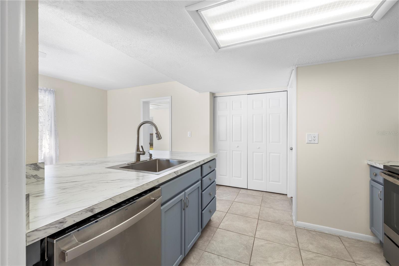 6432 Meadowbrook Ln Property Photo 13
