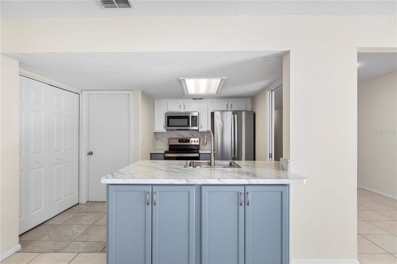 6432 Meadowbrook Ln Property Photo 14