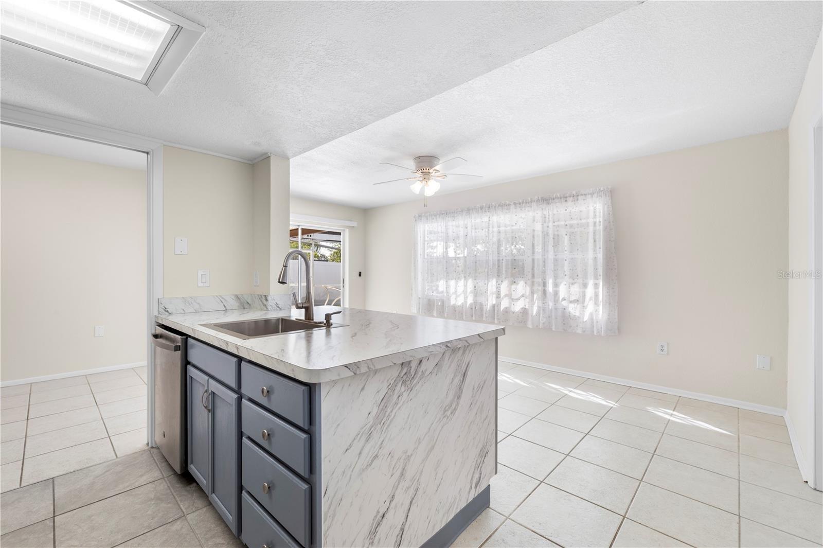 6432 Meadowbrook Ln Property Photo 16