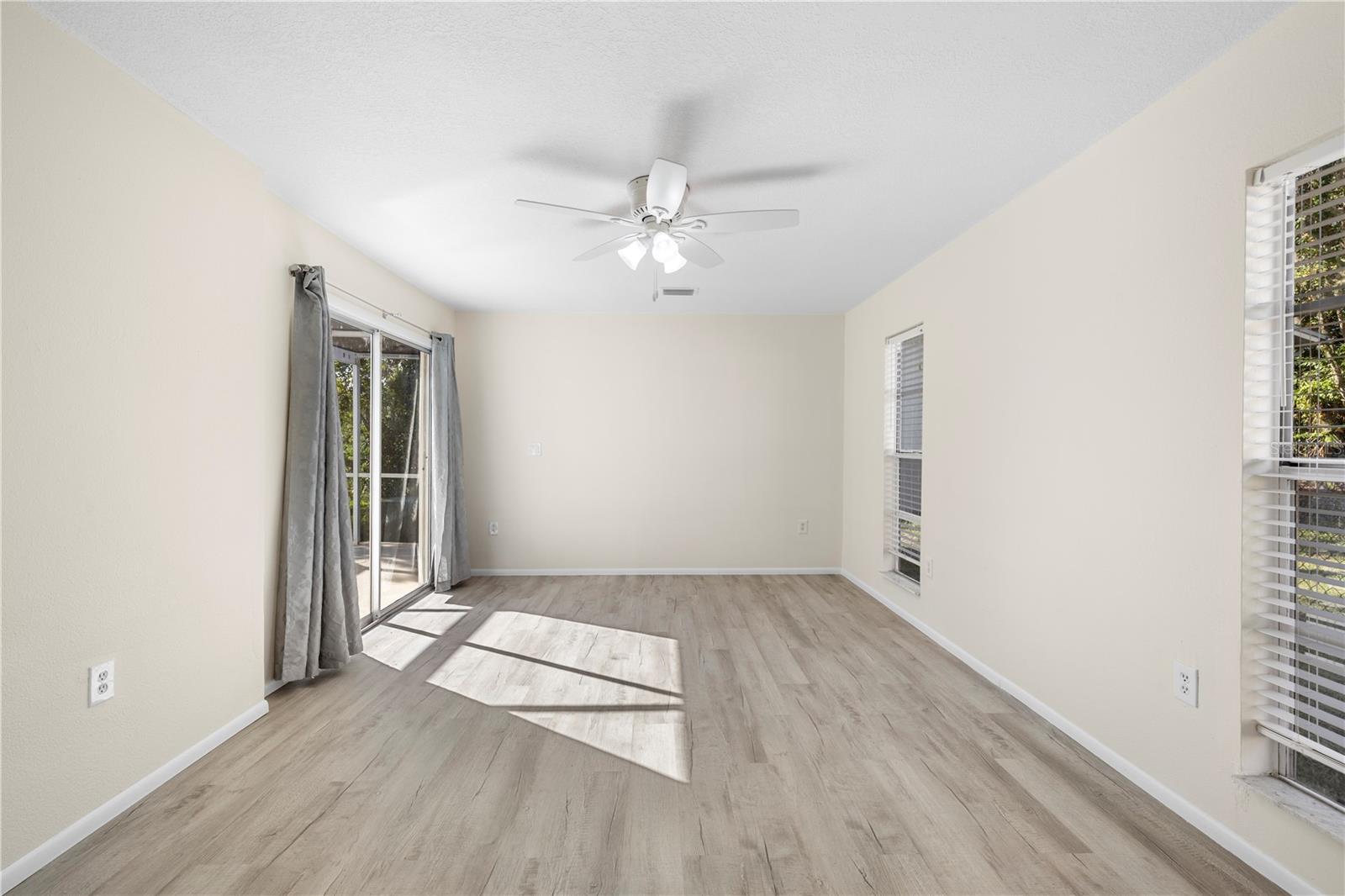 6432 Meadowbrook Ln Property Photo 22