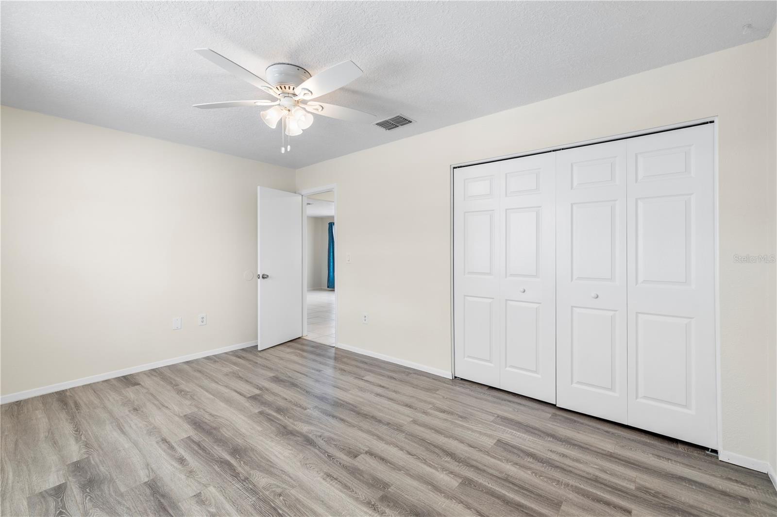 6432 Meadowbrook Ln Property Photo 27
