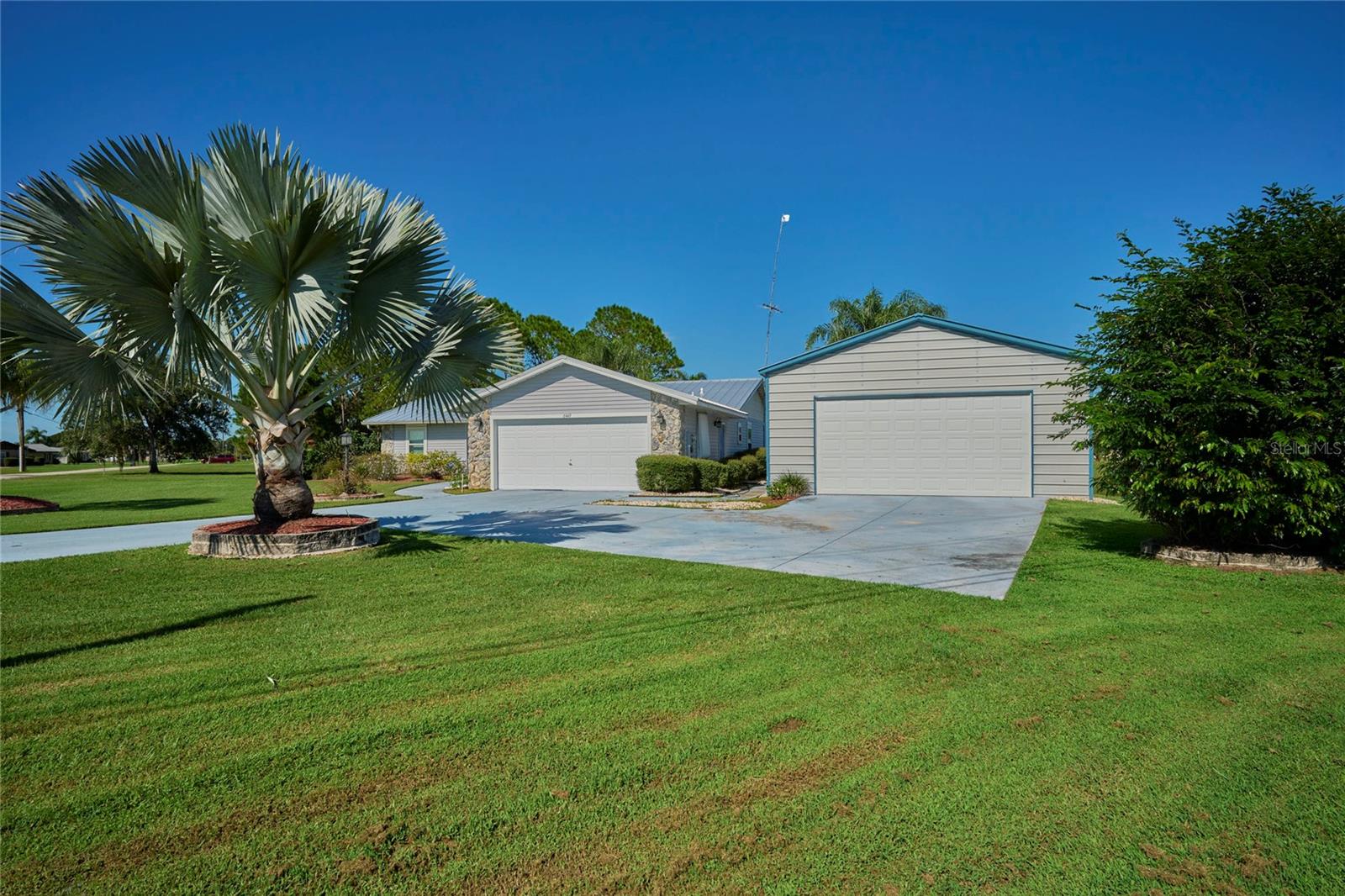 6449 Avocado Dr Property Photo 53