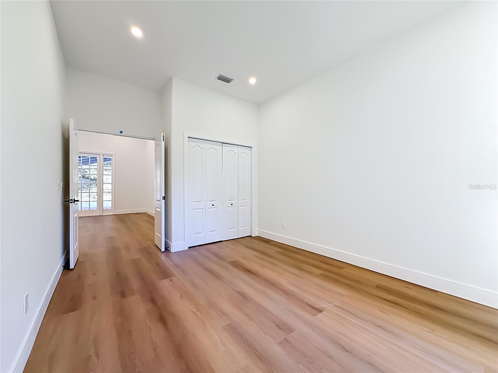 7210 Wareham Dr Property Photo 32