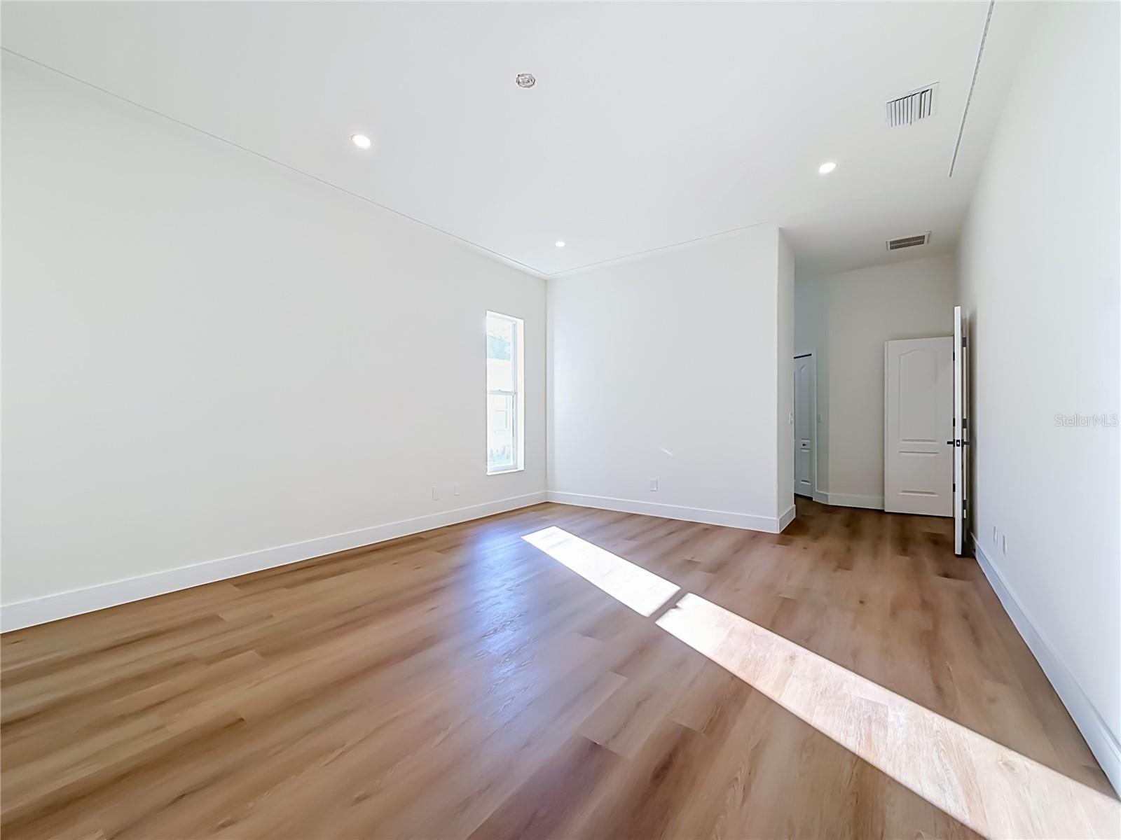 7210 Wareham Dr Property Photo 40