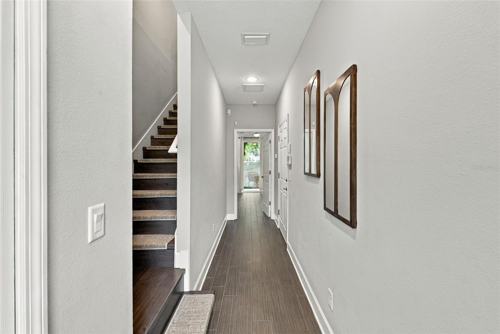 3226 W Horatio St Property Photo 2