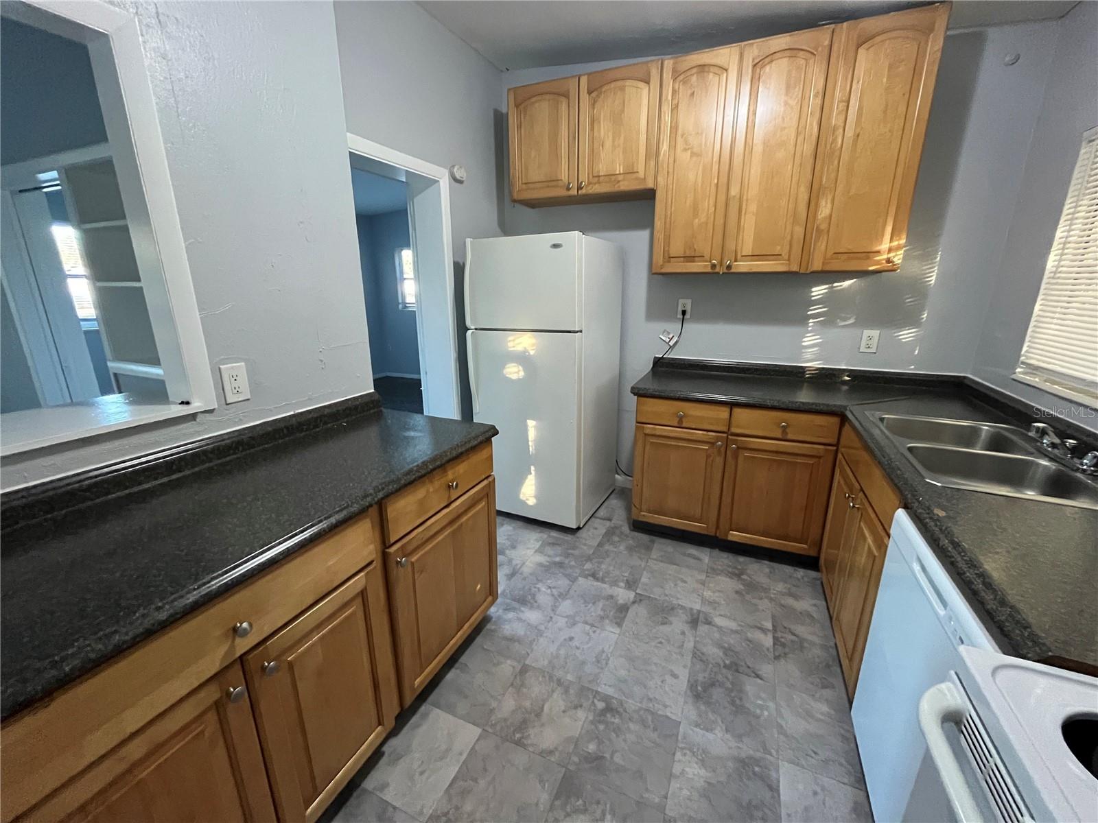 510 Manor Dr Property Photo 5
