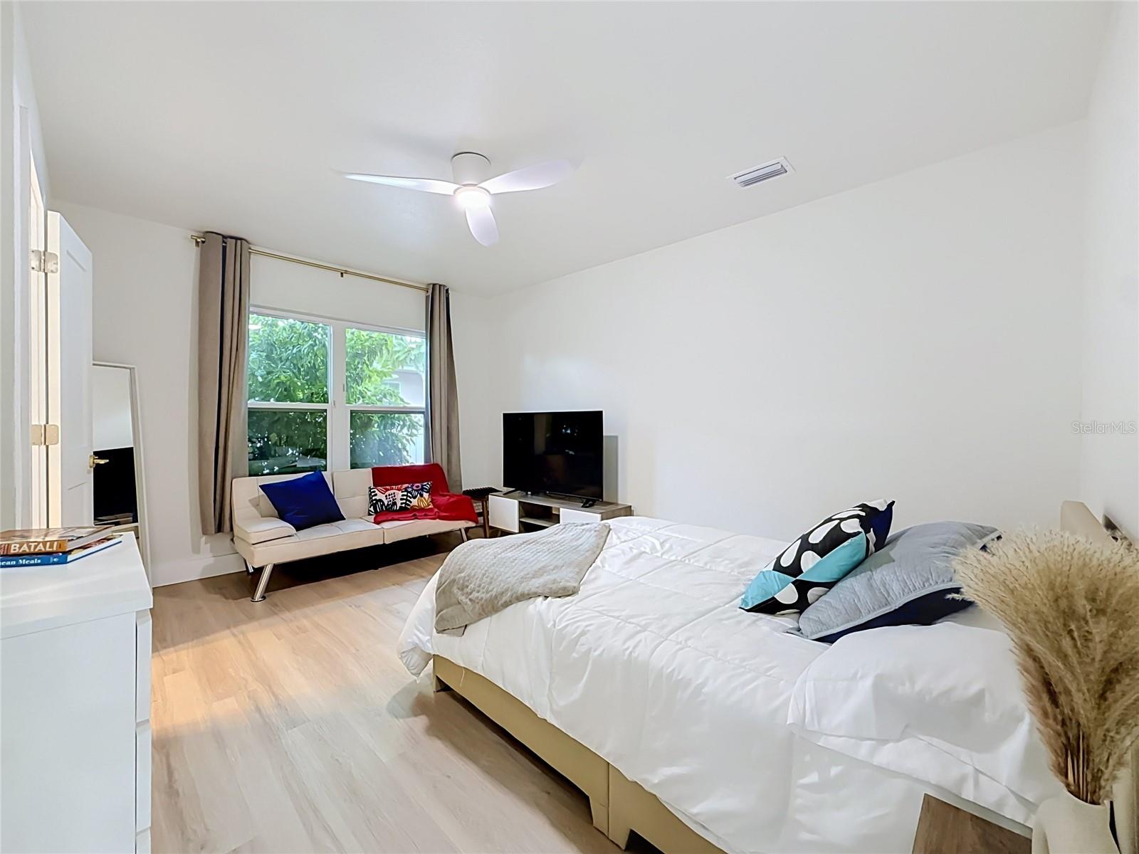 5833 Dartmouth Ave N Property Photo 22