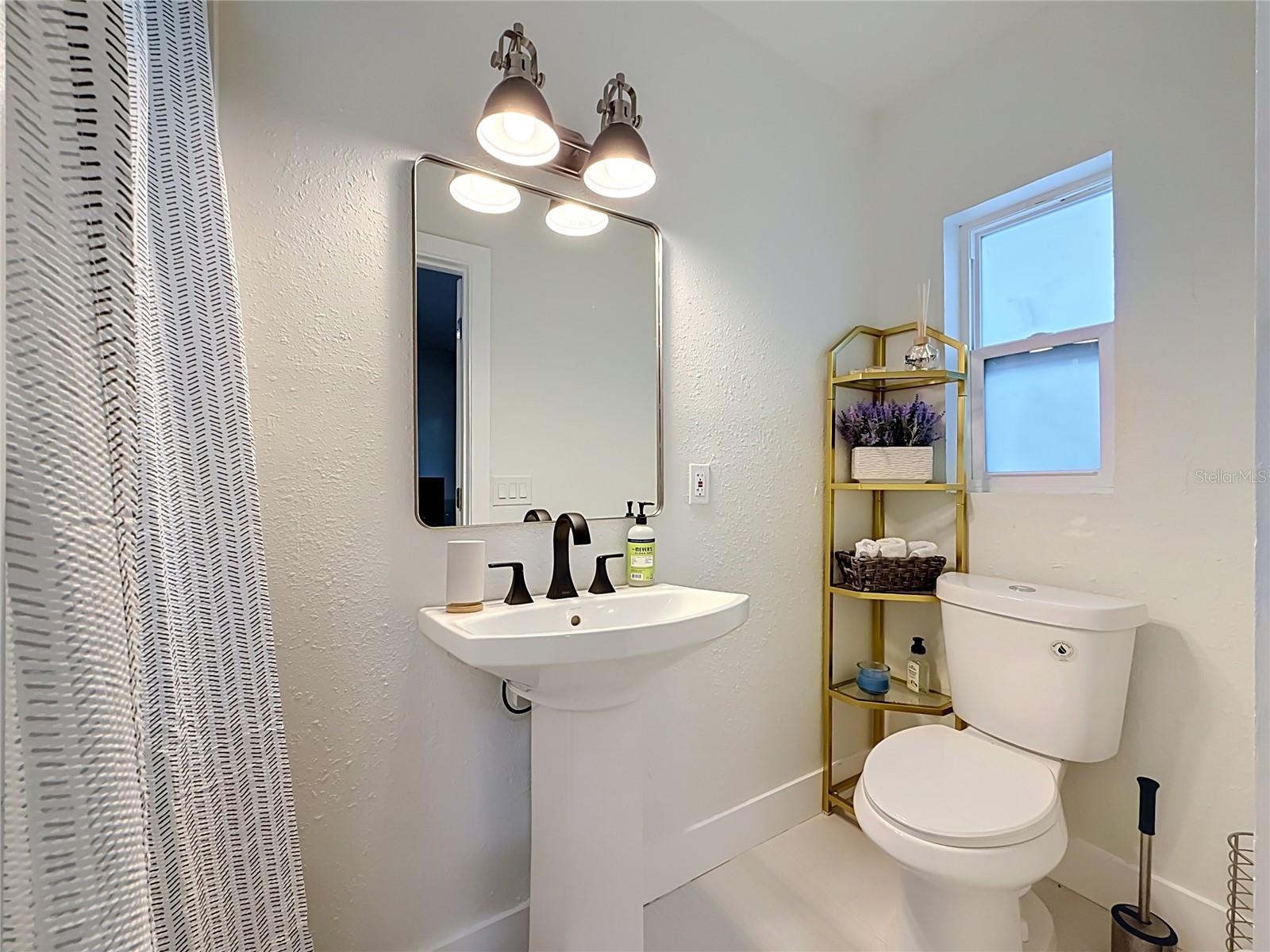 5833 Dartmouth Ave N Property Photo 26